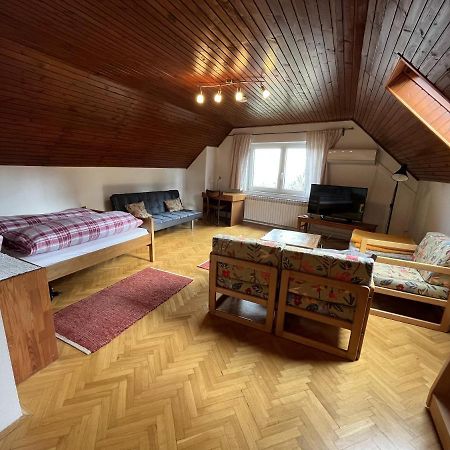 Cozzy Apartment In Nature Zagreb Exterior photo