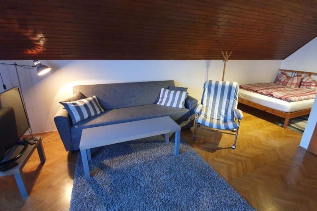 Cozzy Apartment In Nature Zagreb Exterior photo